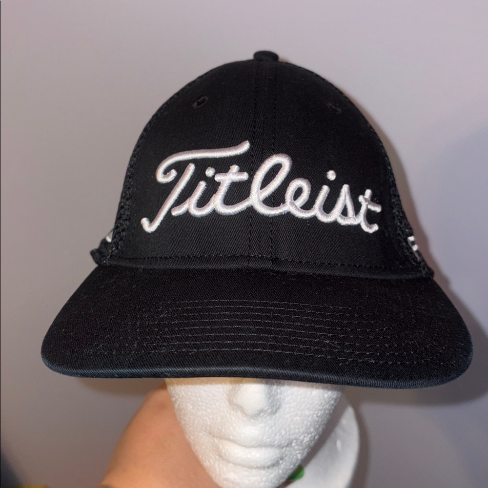 Titleist Black White Pro V1 FootJoy Fitted Baseball Cap Hat size L/XL